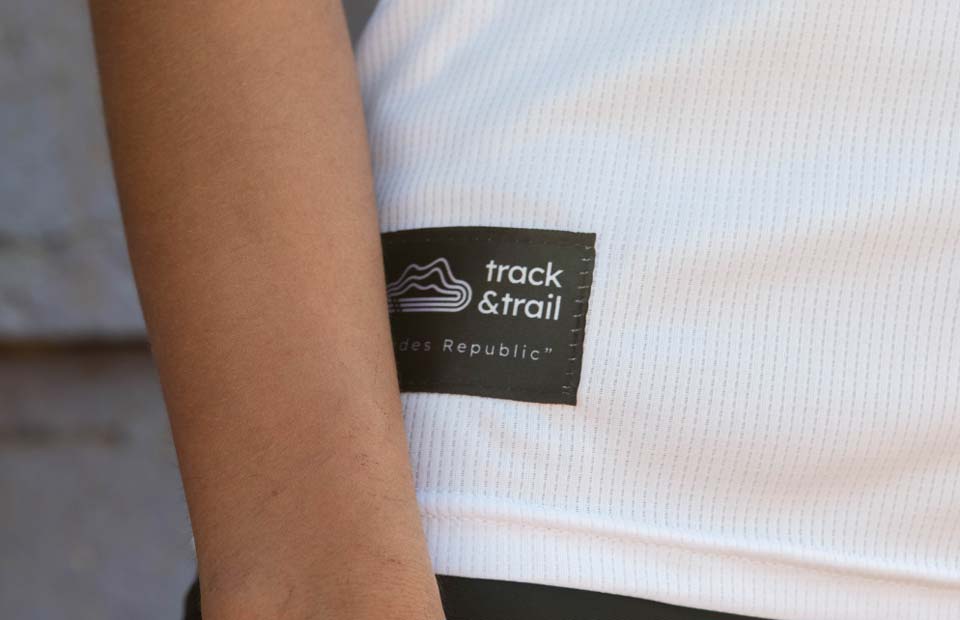 banner-categoria-mujer-time-to-track-interior-06-track-and-trail